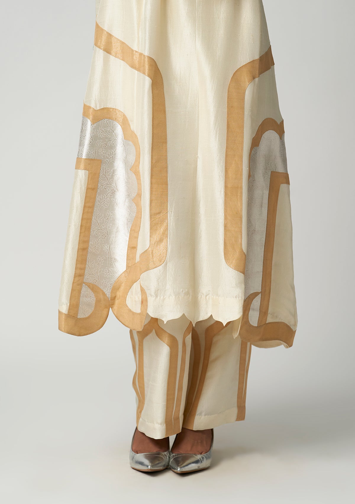 Art Deco Moti Mehrabiya Kurta Set