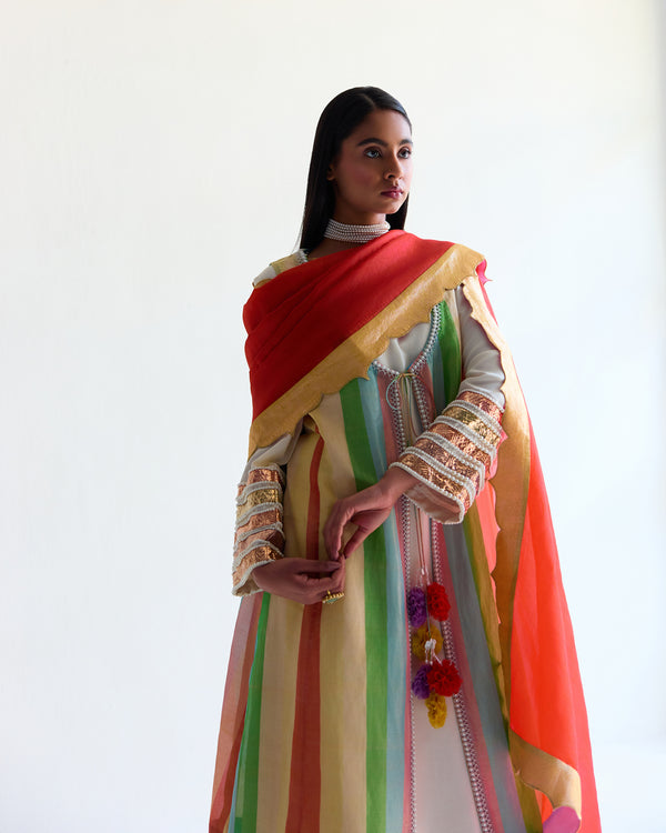 Maharani Odhni