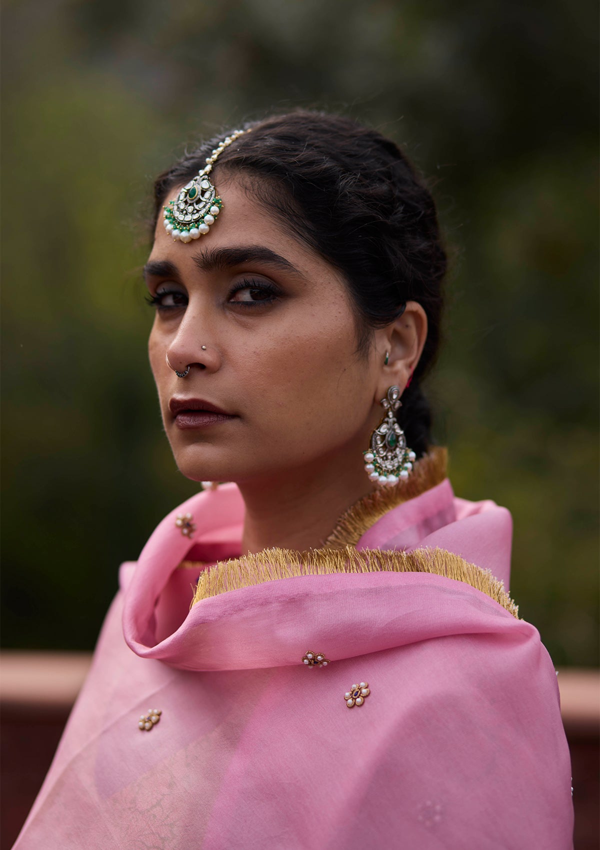 Gulabi Humdam Odhni