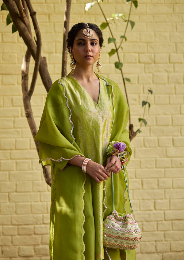 Haryali Azeez Kurta
