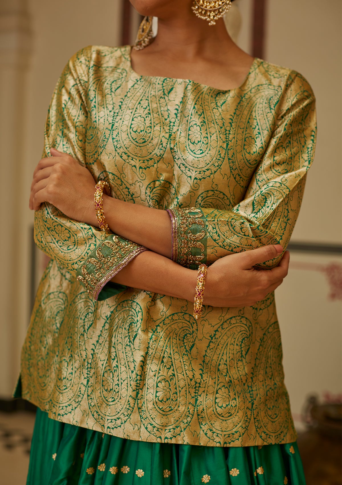 Panna Tehvaar Lehenga