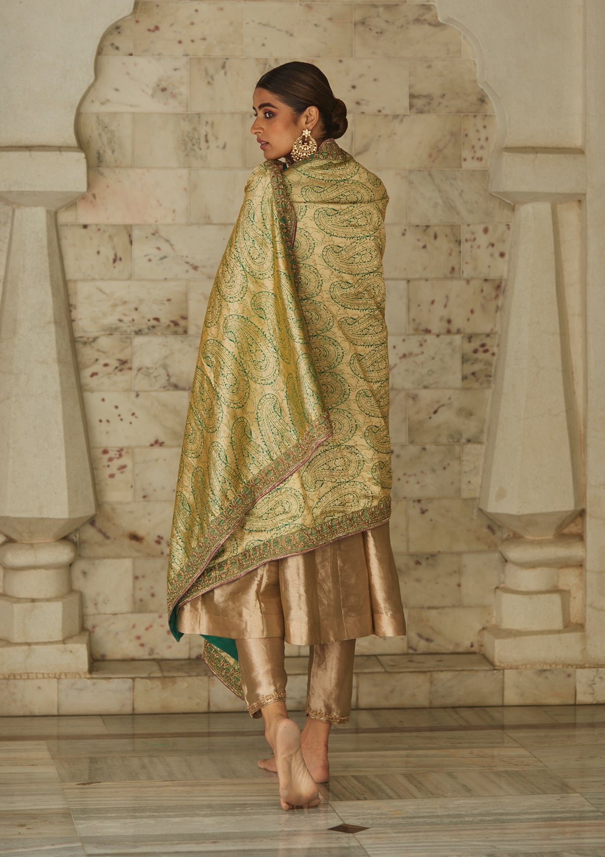 Sunehri Samaroh Kurta