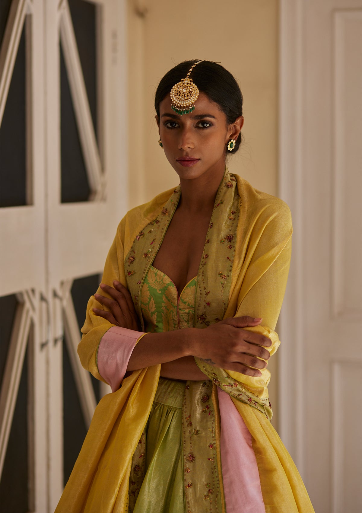 Nargis Tissue Odhni