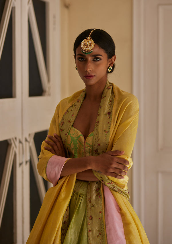 Nargis Tissue Odhni