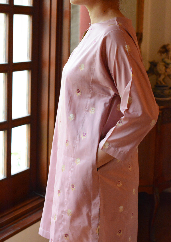 Gulaab Kurta