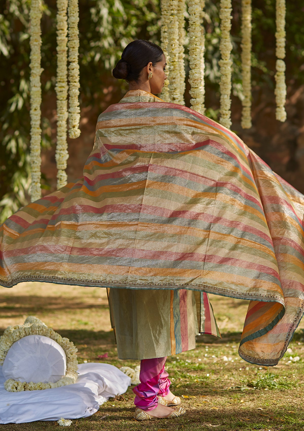 Indrani Odhni