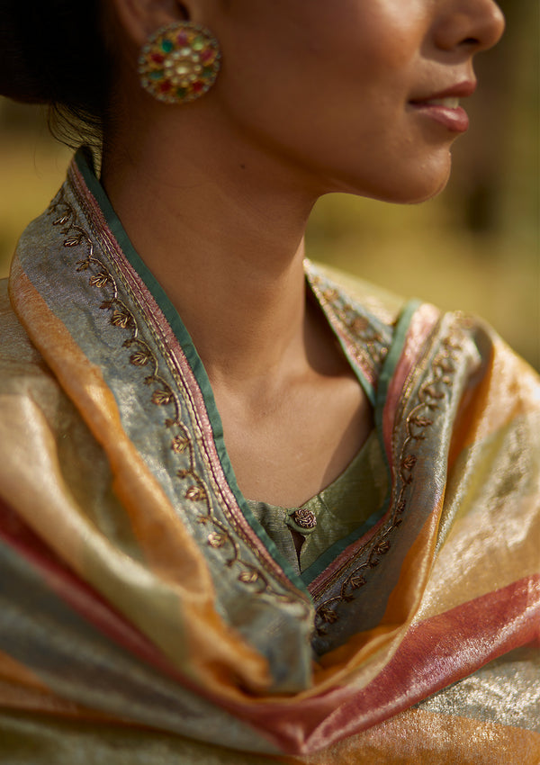 Tulsi Kurta