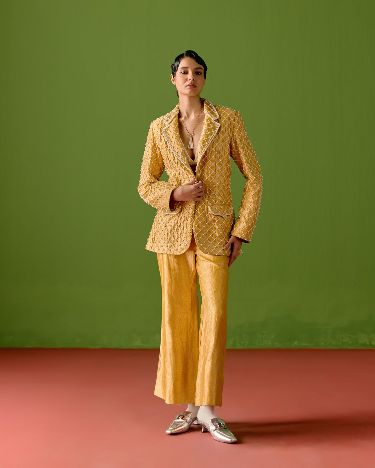 Maharani Meredian Suit