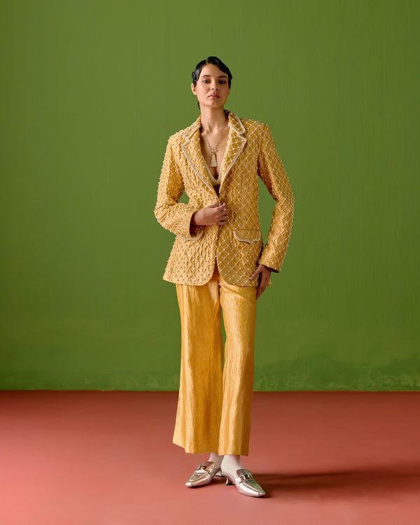 Maharani Meredian Suit