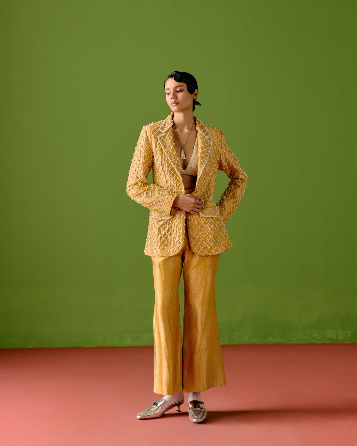 Maharani Meredian Suit