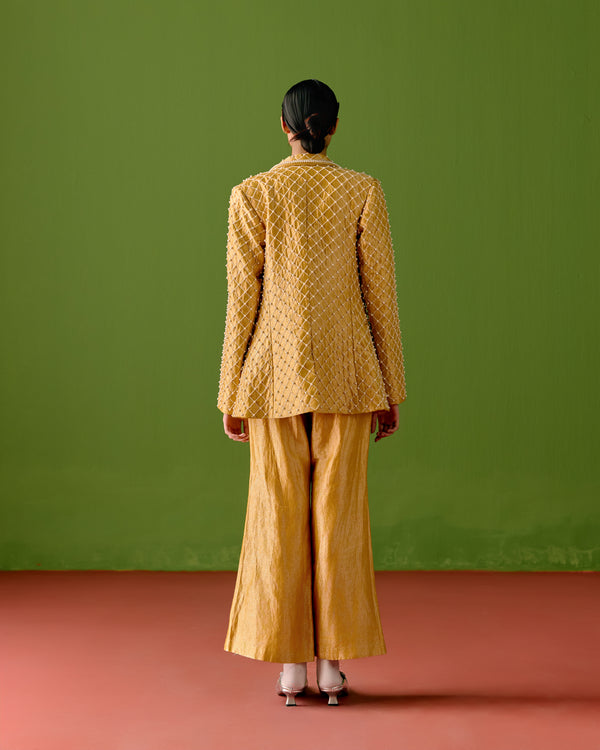 Maharani Meredian Suit