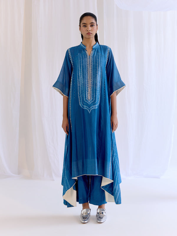 Neelaya Kurta