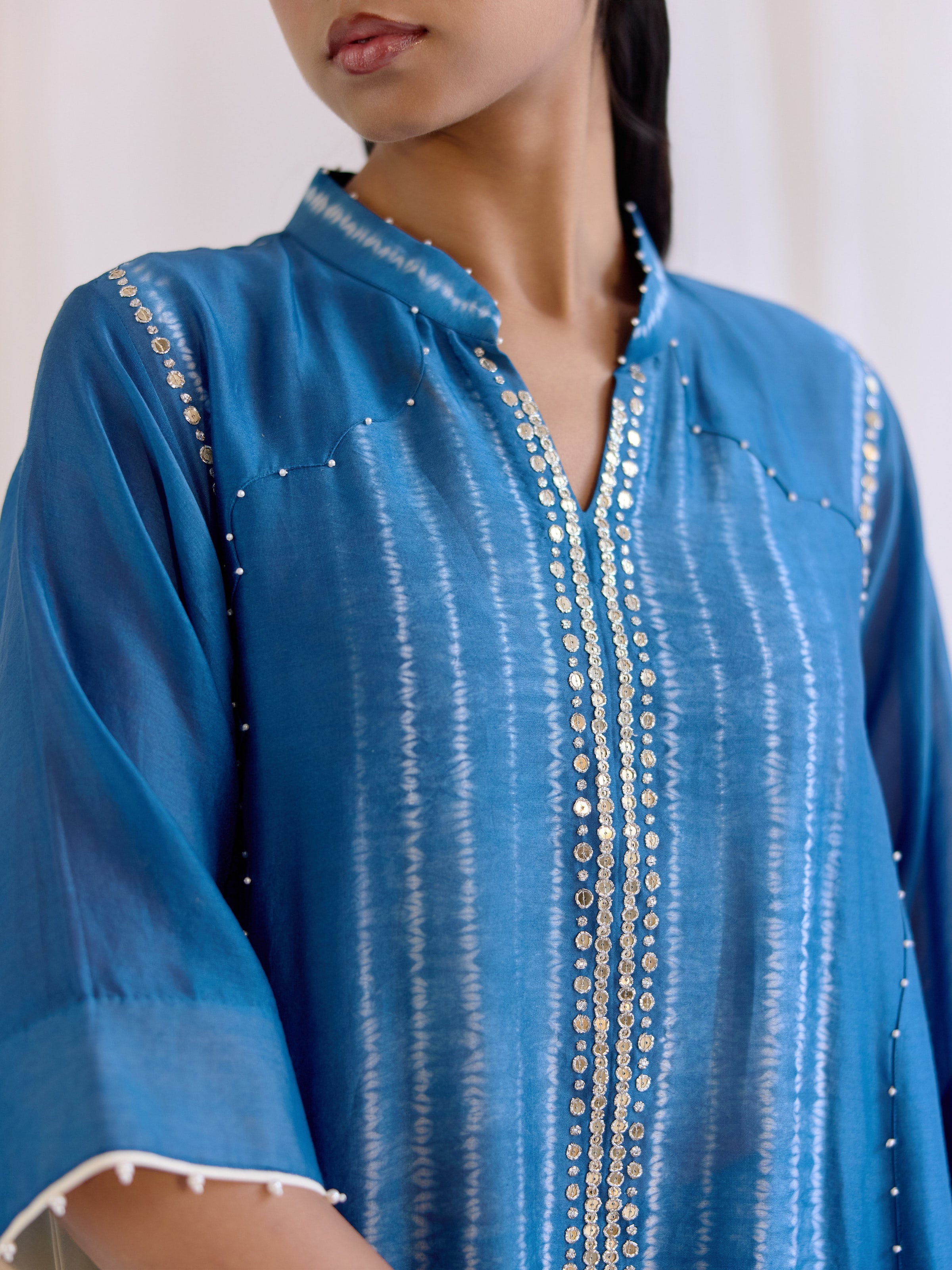 Neelaya Kurta