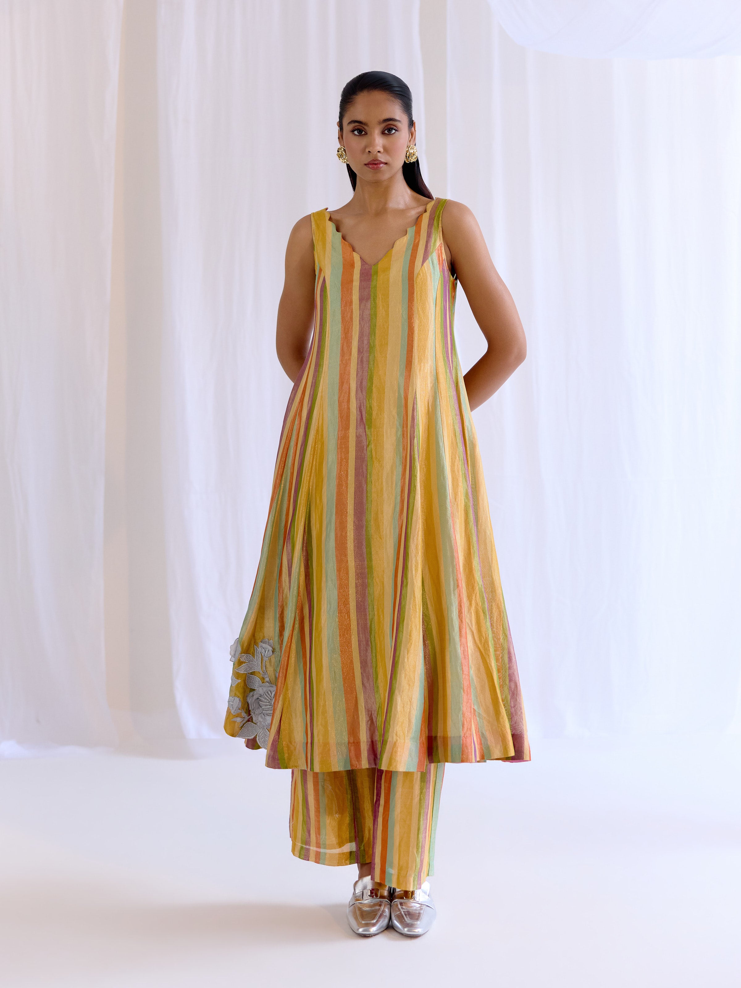 Aab-E-Lehar Kurta Set