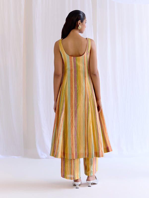 Aab-E-Lehar Kurta Set