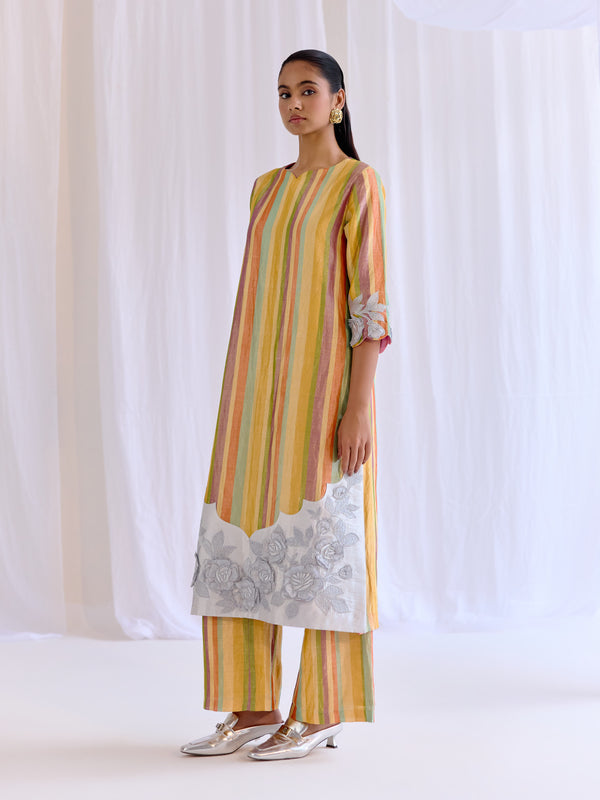 Lehr-E-Gul Kurta Set