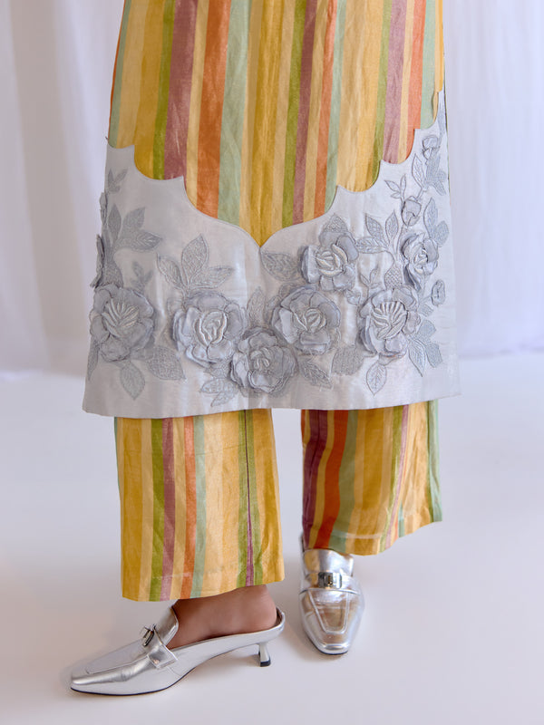 Lehr-E-Gul Kurta Set