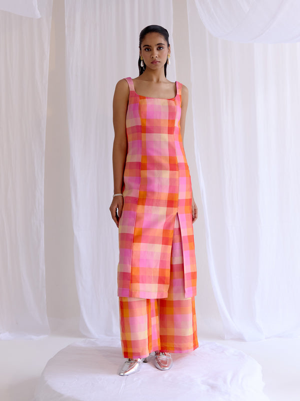 Madame Rangbahaar Kurta Set