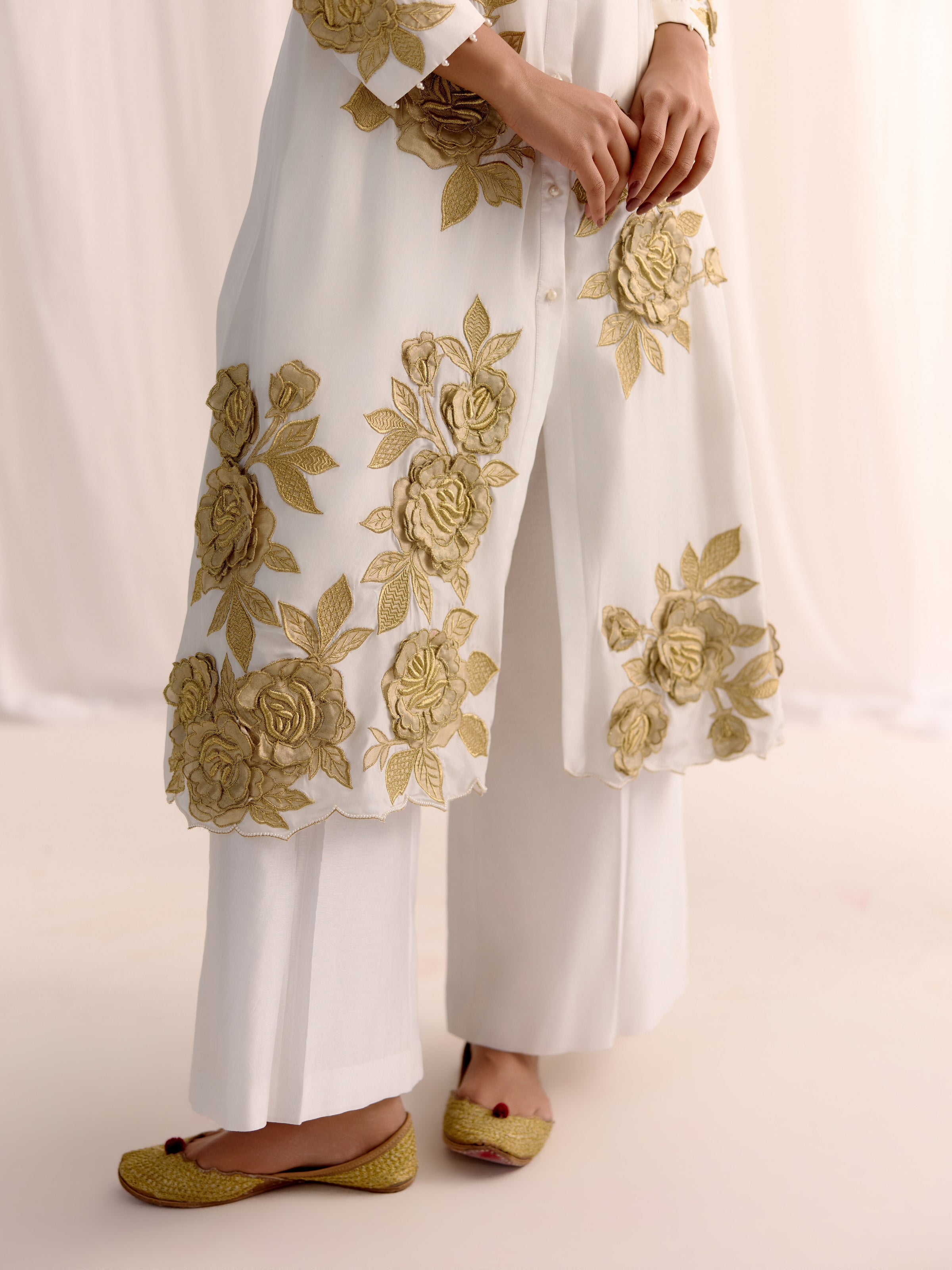 Noor Gulaab Kurta Set