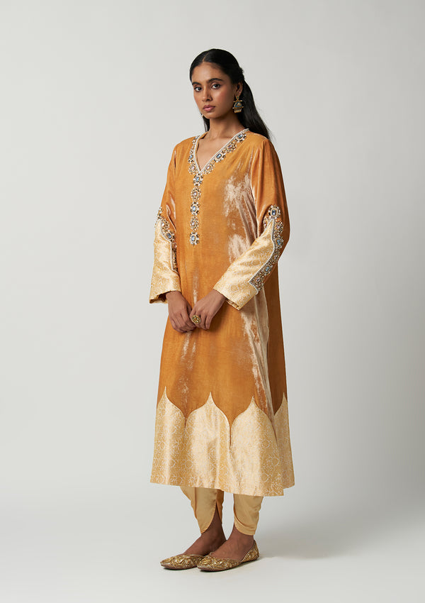 Arq Velvet Kurta Set