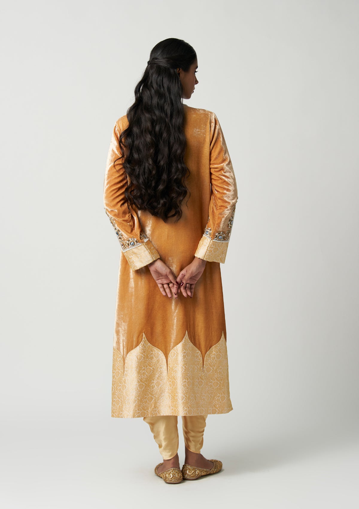 Arq Velvet Kurta Set