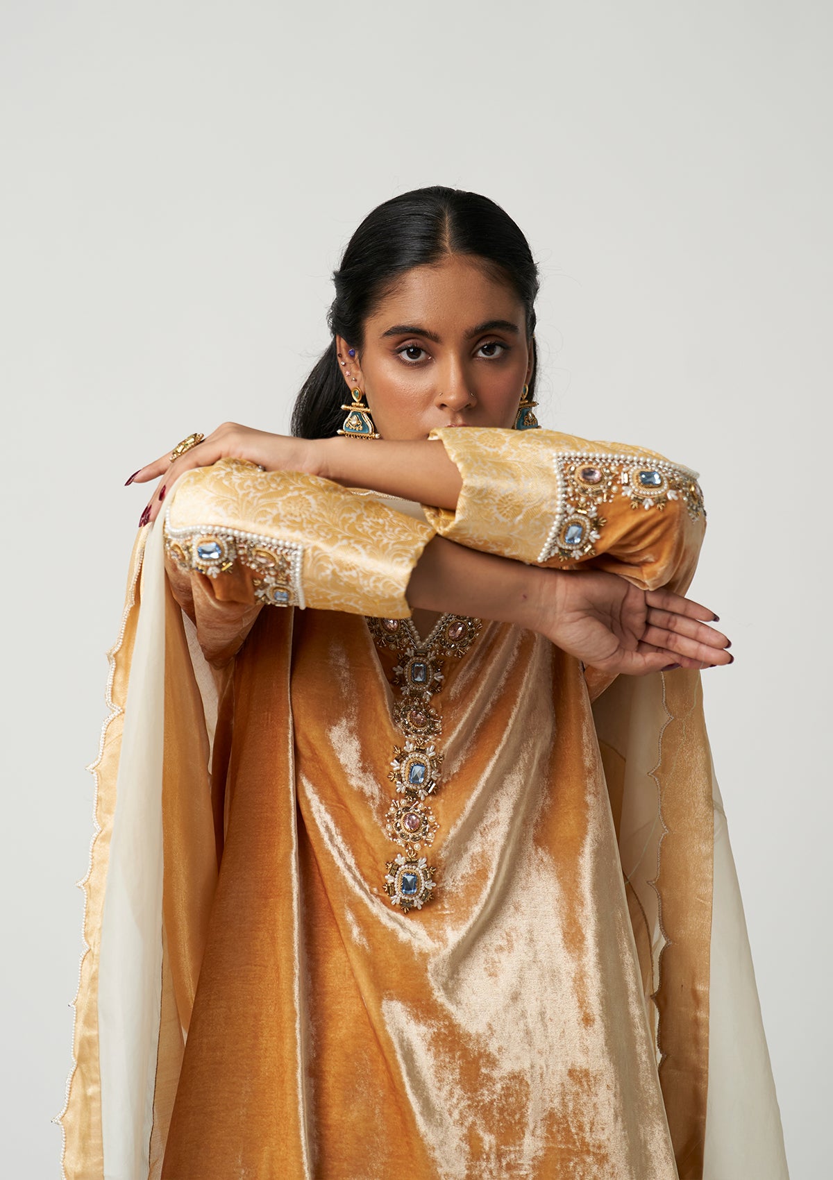 Arq Velvet Kurta Set