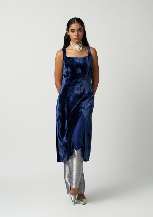 Madame Velvet Kurta Set