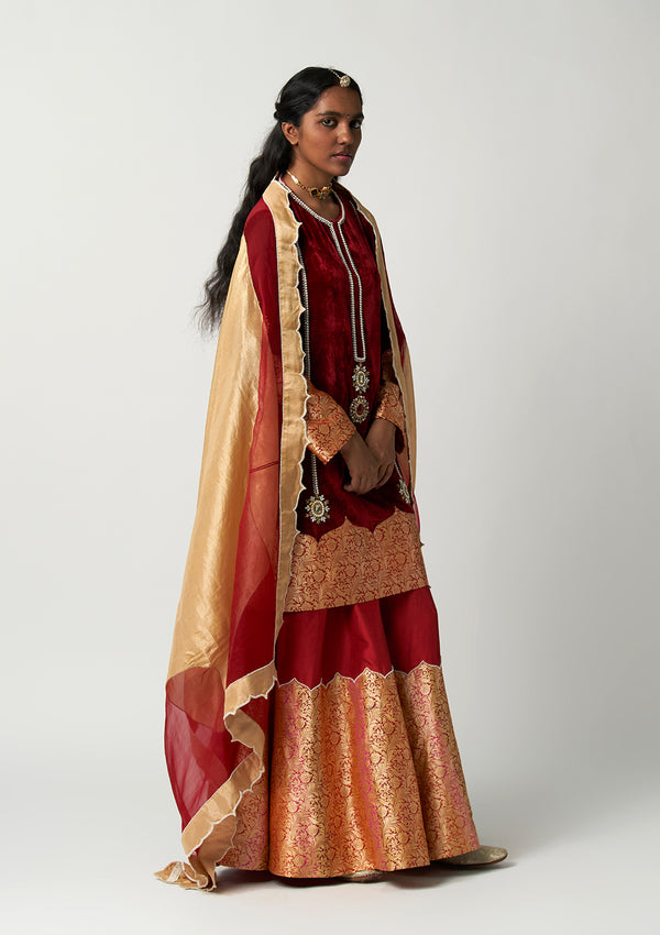 Ruby Amara Velvet Kurta