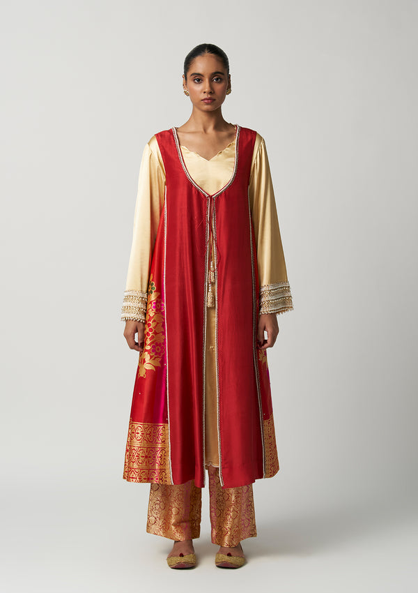 Ruby Nazaakat Choga Set