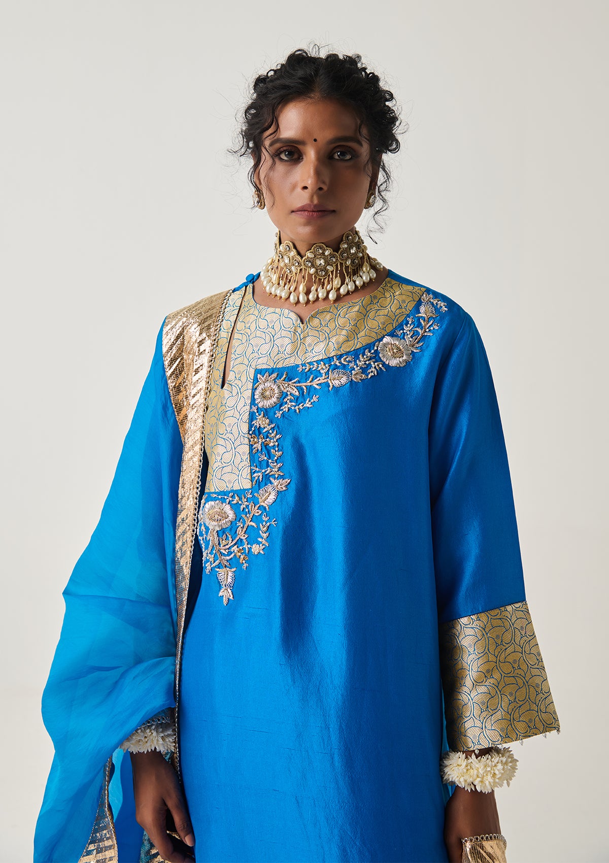 Jannat Neelambari Kurta