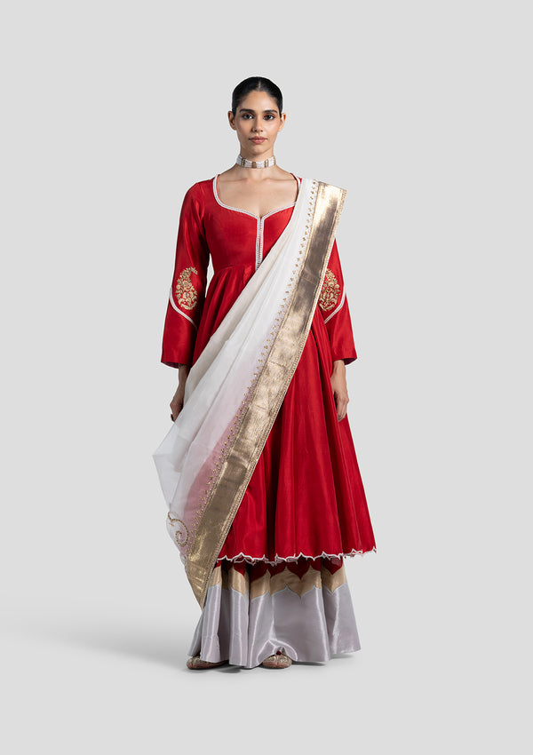Surkh Sharara Set