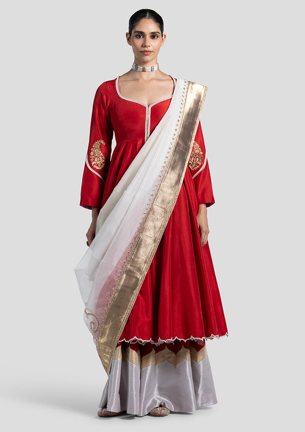 Surkh Sharara Set