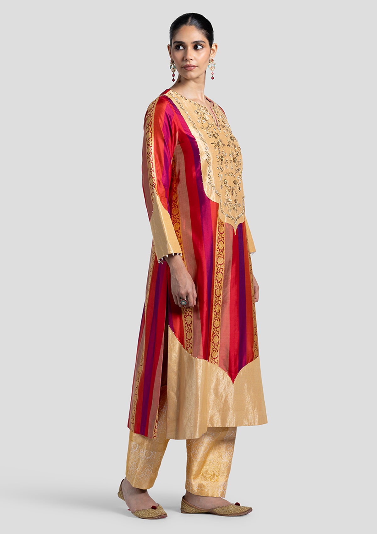 Zar Afshaan Kurta