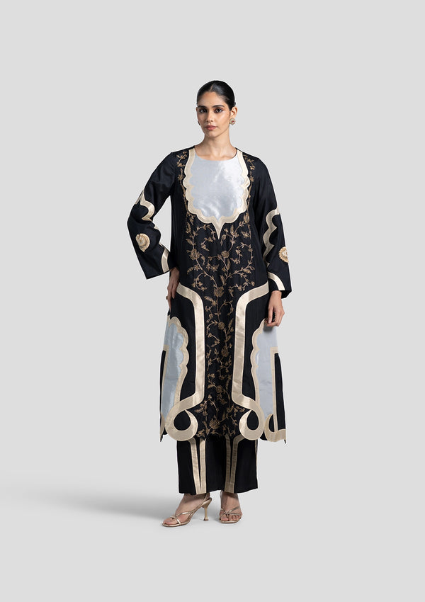 Shab-e-Tila Kurta Set