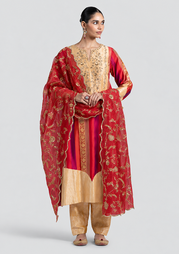Zar Afshaan Kurta